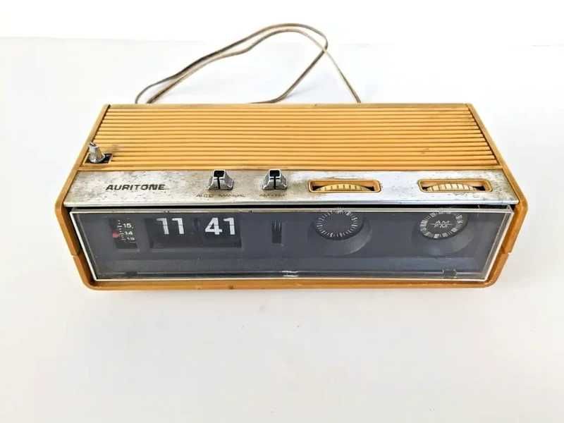 Vintage 70s Auritone Am/Fm Retro Space Age Flip Clock Hong Kong Radio