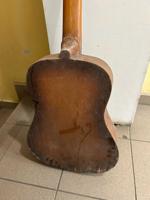 Sprzedam używaną gitarę