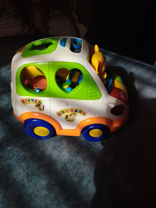 Музыкальная  игрушка