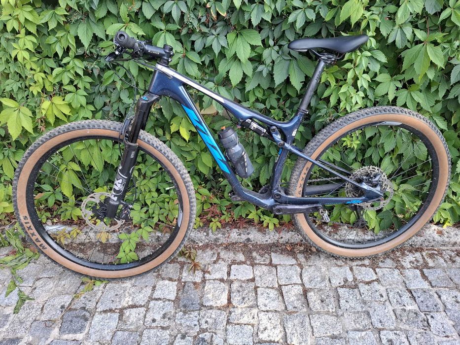 Bicicleta KTM Scarp Elite carbono 29'