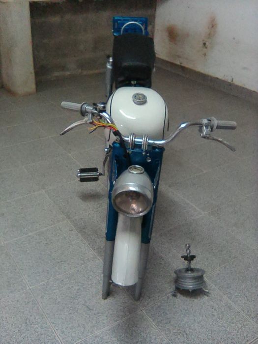 Famel foguete 3v de punho com motor DKW motor auxiliar de pedais não tem matrícula muito raro