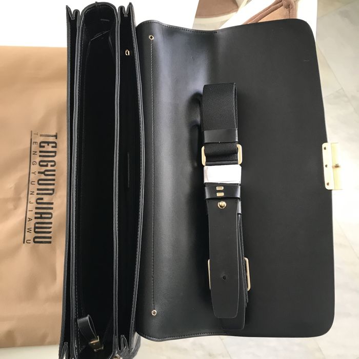 Портфель деловой кожаный