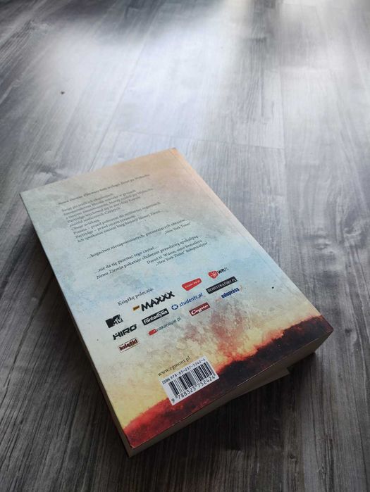 Julianna Baggott - Nowa Ziemia