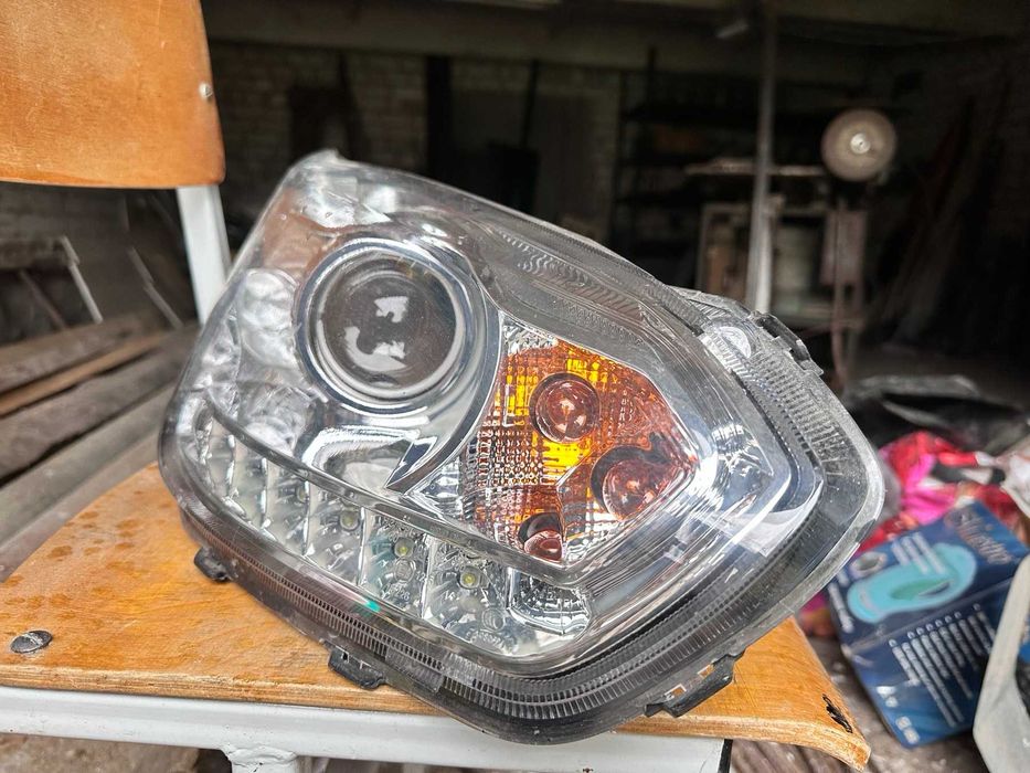 Фарний блок правий до авто Чері Тігго 3