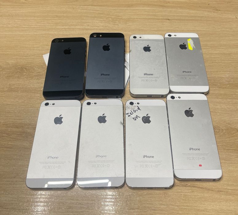 Лот запчастин iPhone 5