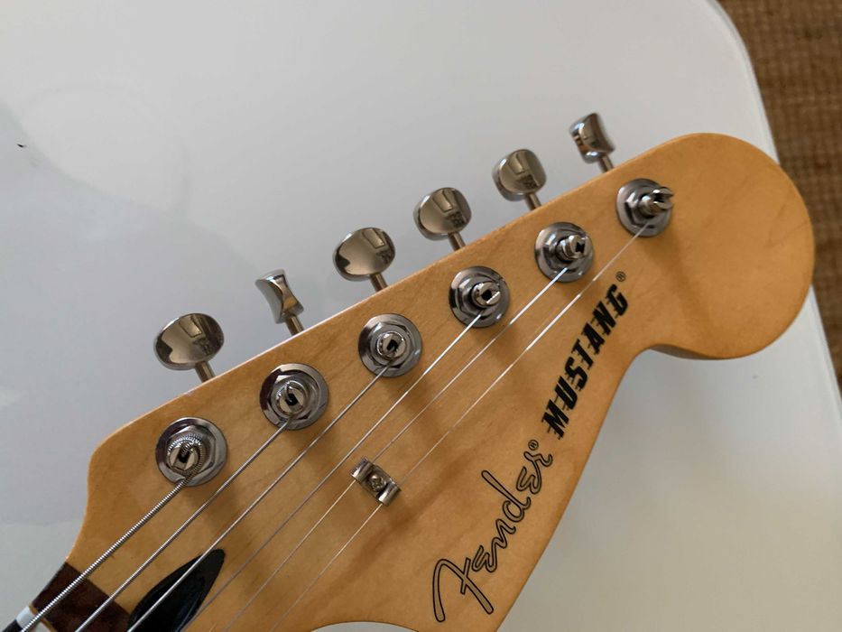 Guitarra Fender Mustang Player II ,