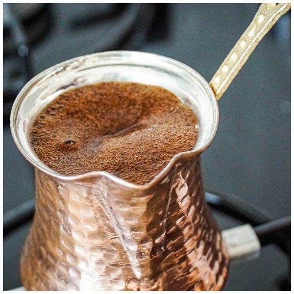 Кава, арабська з кардамоном та без.