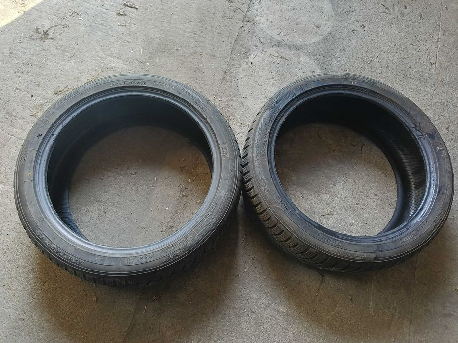 225/45R19 zima toyo tires
