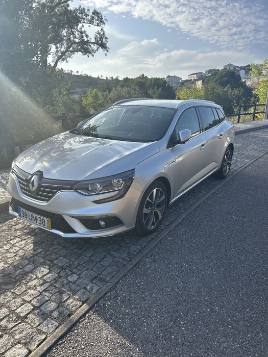 RENAULT MEGANE (Bose edition)