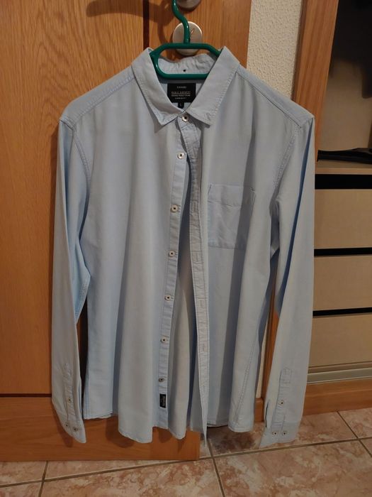 Roupa diversa em bom estado/novo