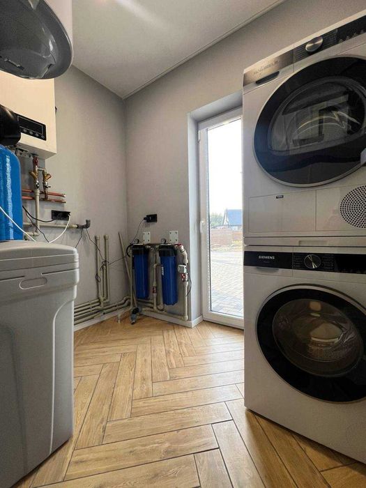 КМ Chaletville. Продам сучасний будинок "під ключ" в оточені соснового лісу
