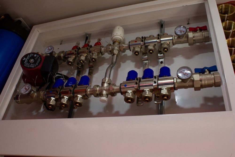 Коллектор и труба для теплого пола производство Чехия