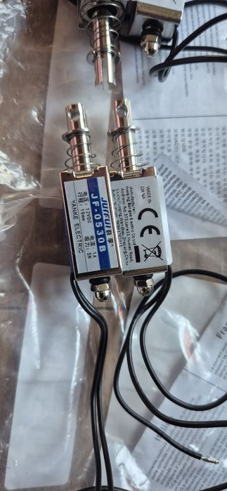 Elektromagnes liniowy 6szt 12V,2szt 6V