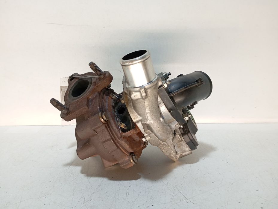 Turbo / compressor TOYOTA Auris Hatchback (_E18_)