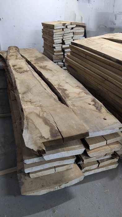 Tarcica dębowa sucha - 8% - deski dębowe po suszarni