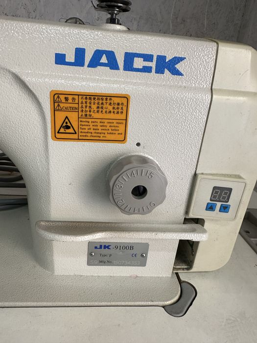 Промислова швейна машинка JACK-9100B