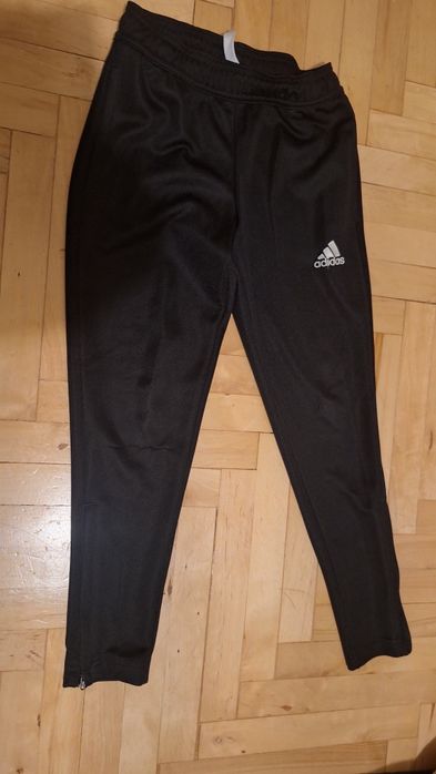 Spodnie adidas 128 piłkarskie
