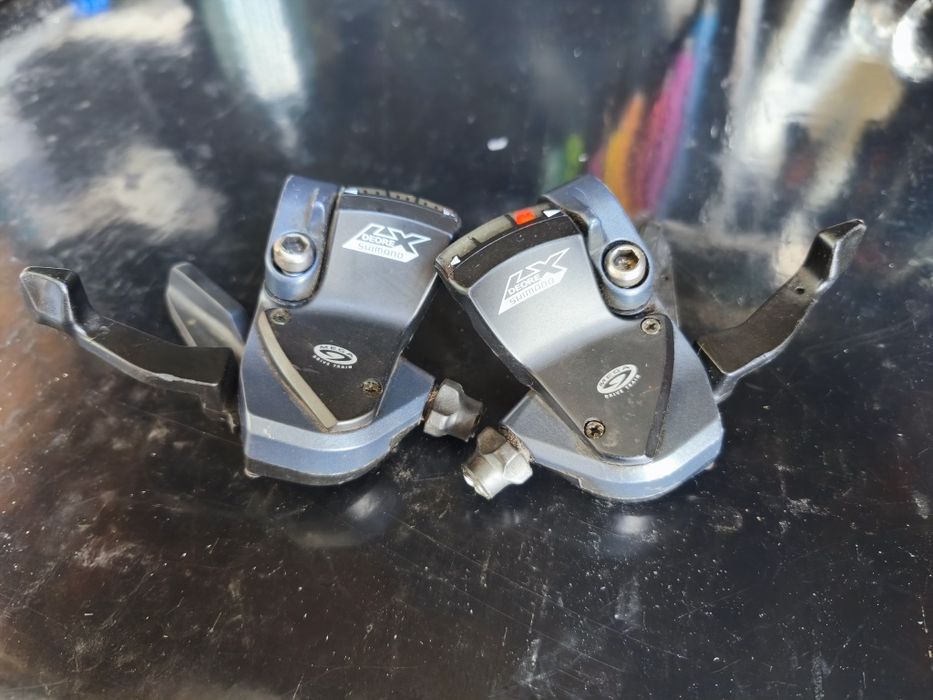 Manetki Shimano LX SL-M570 3x9