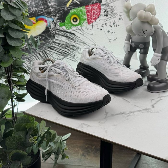 Кросівки Hoka Bondi 8 40.5 розмір Е5499