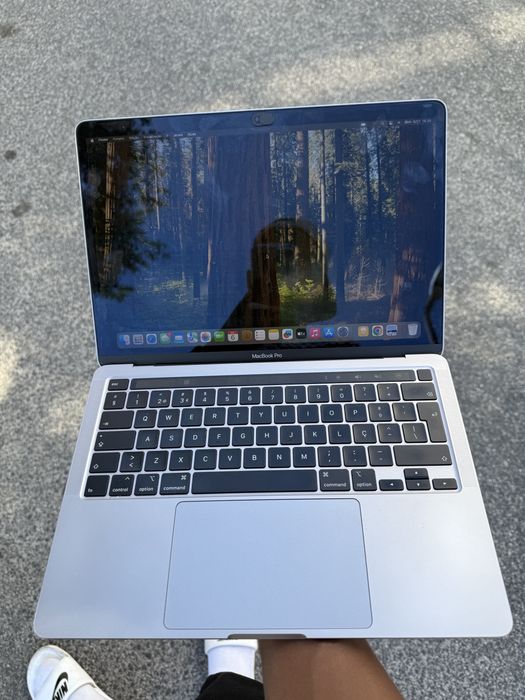 Vendo o meu Macbook Pro em bom estado