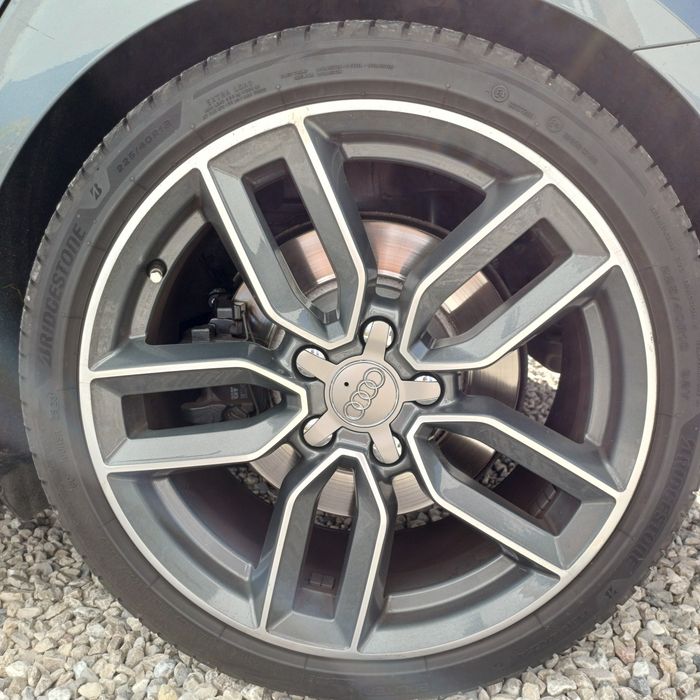 Jantes S3 8v 18" originais + pneus