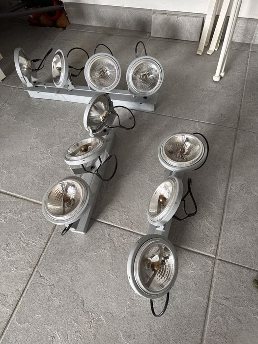 3 Projetores de sala