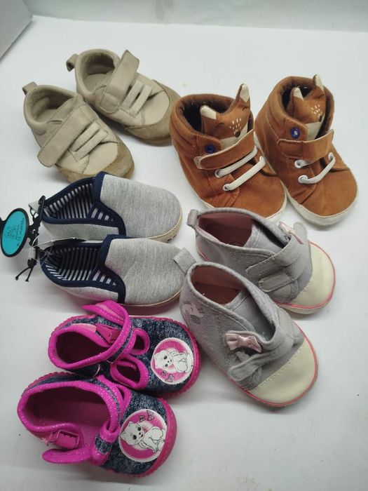 Дитячне взуття 19-20 ціна за 5 пар