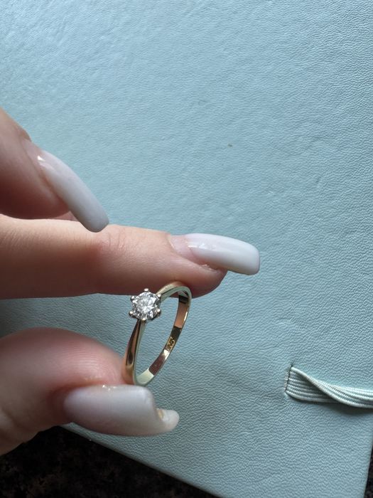 Обручка з діамантом 15.5 розмір 0,2 ct