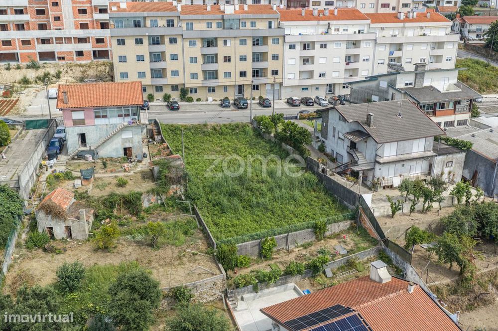 Plot of Land with 628 m² in Oliveira de Azeméis, Aveiro