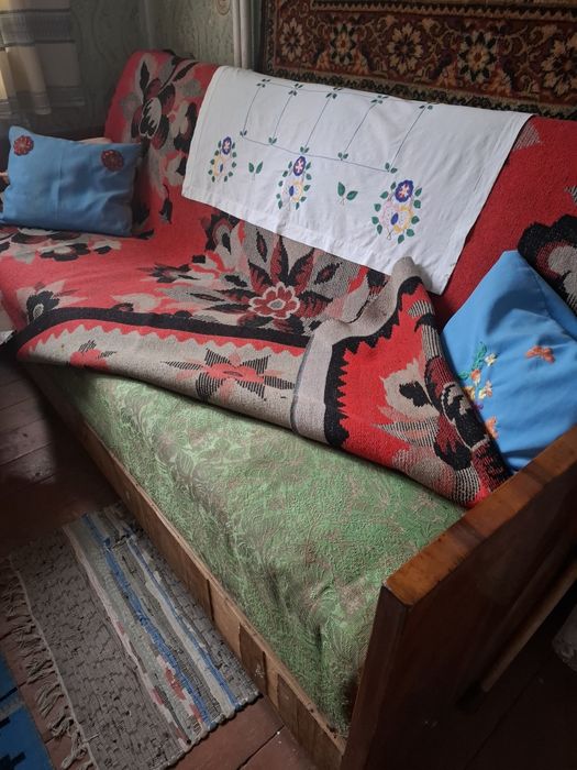 Диван 500грн( продаж меблів б/у)