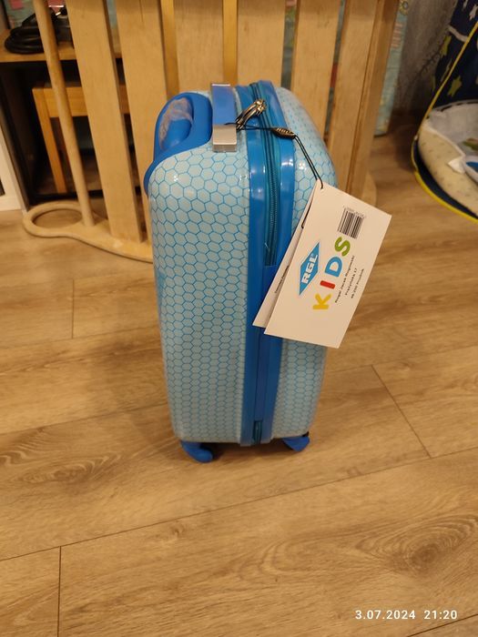 Nowa walizka podróżna dla dziecka Robot