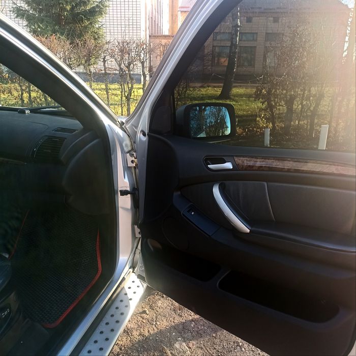BMW X5 E53       .