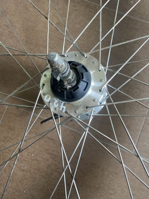 Tylne koło rowerowe rozmiar 28 Shimano Nexus SG-7R50