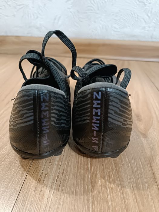 Бутси Адідас Nemeziz 35 й розмір
