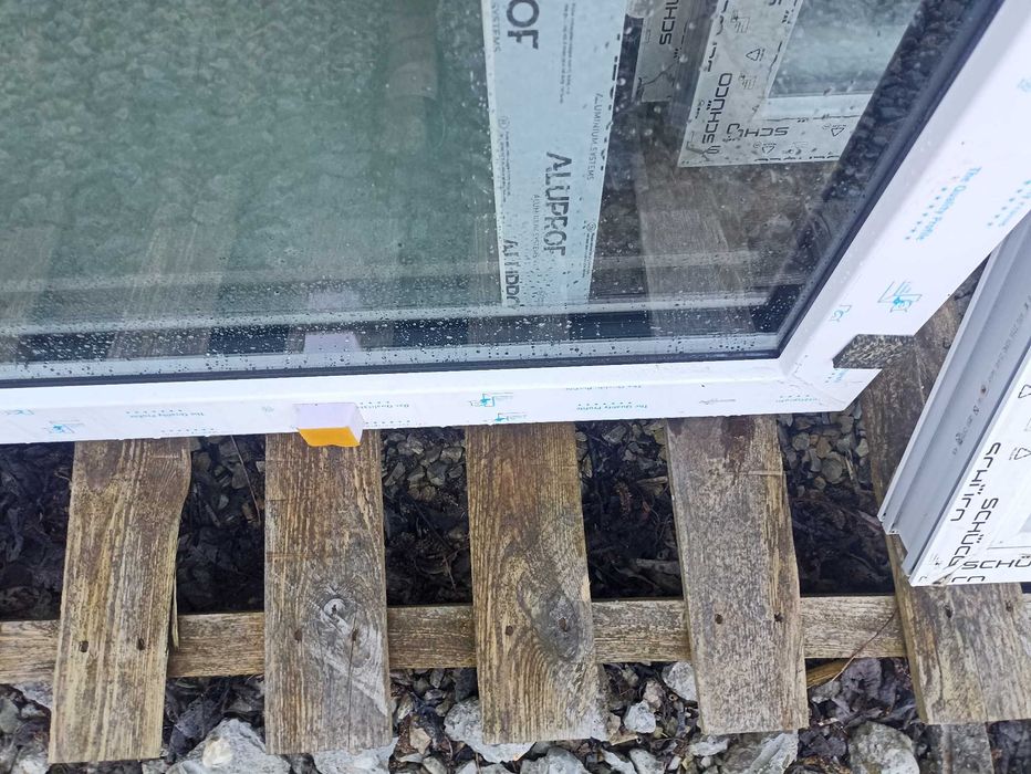 Okno pcv fix 137/145 białe trzy szybowe