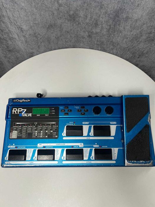 Lampowy multiefekt gitarowy Digitech rp7 valve