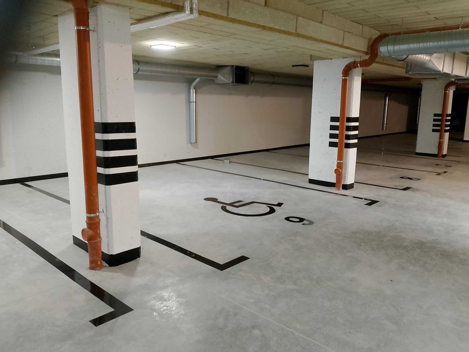 Oznakowanie Poziome Malowanie linii garaży znaki parking magazyn