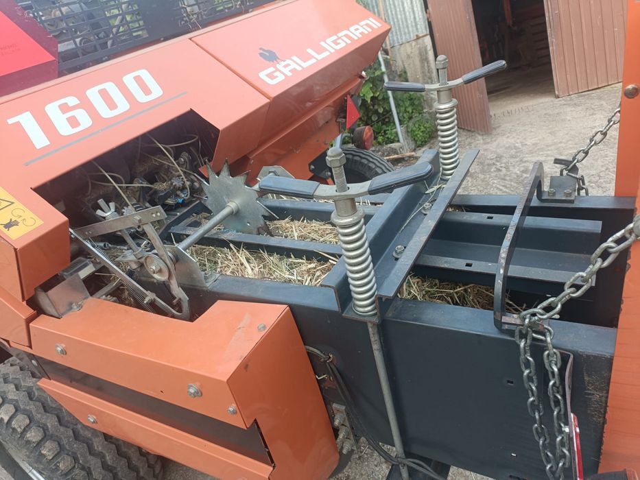 Enfardadeira Gallignani 1600