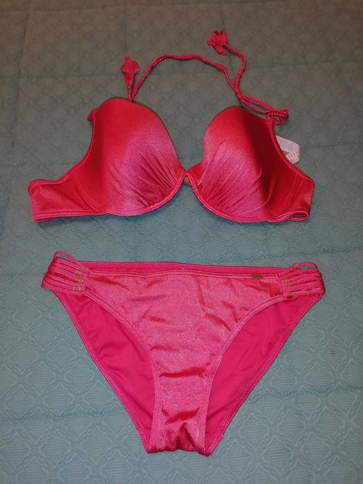 Biquíni completo cor de rosa