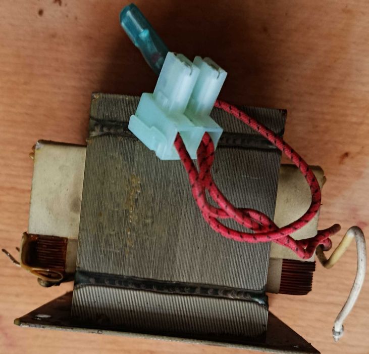 Трансформатор до мікрохвильовки