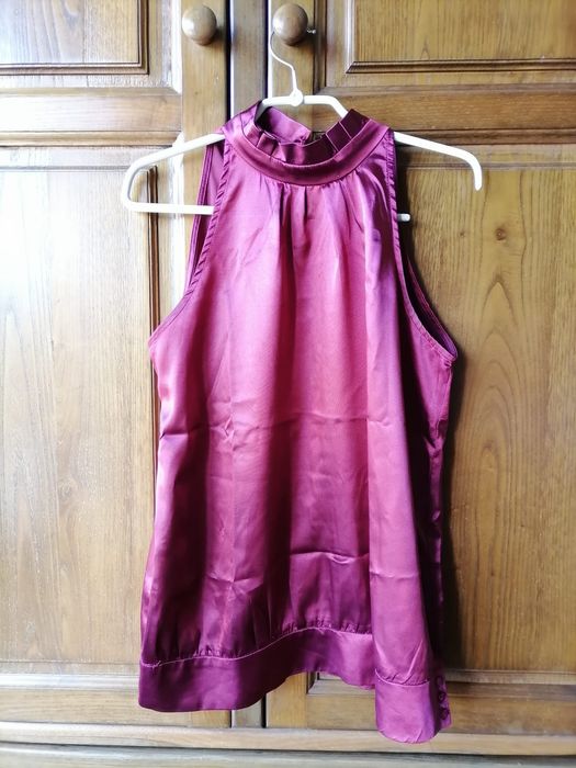 Camisola caveada cor de vinho