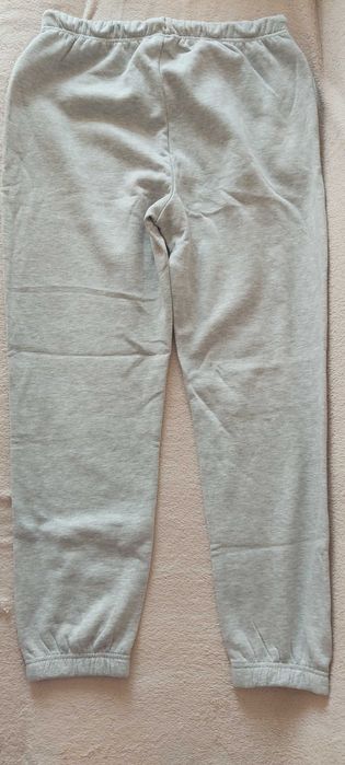 Spodnie dresowe nieużywane rozm. L