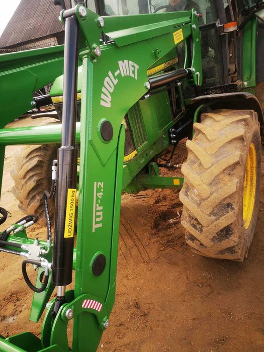 Ładowacz czołowy JOHN DEERE TUR 4.2 dowóz montaż kontakt Wol-Met