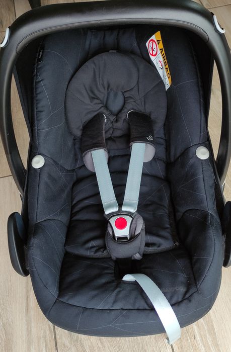 Fotelik Maxi Cosi Pebble, czarny, stan bardzo dobry, 0-13 kg