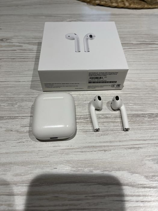 Airpods with charging case