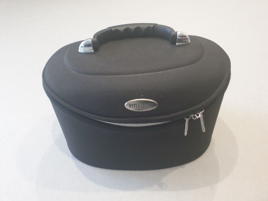 Kuferek kosmetyczny czarny