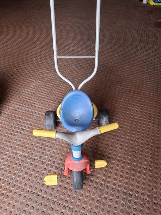 Pack infantil - cadeira de bicicleta + Triciclo Smoby - 30€
