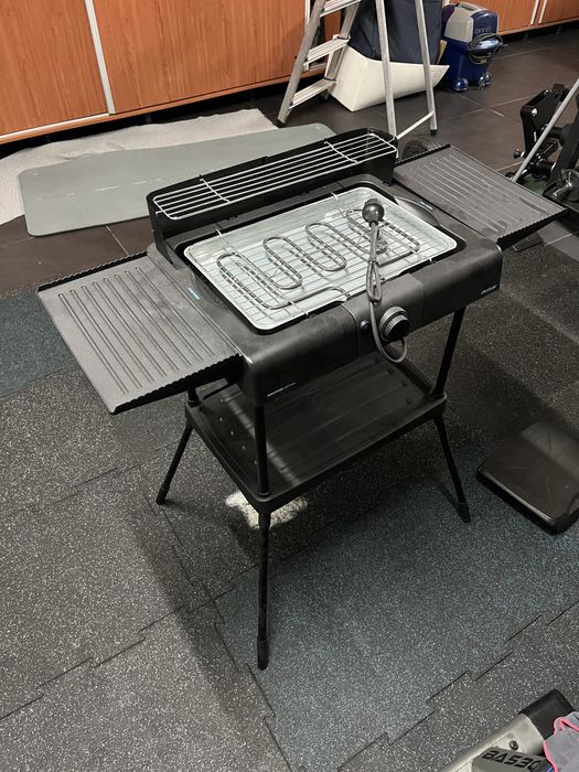 Grelhador eletrico novo