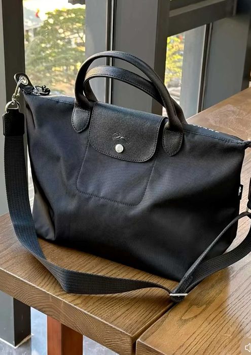 Torba crossbody i ręczna Longchamp – uniwersalna dla mężczyzn i kobiet