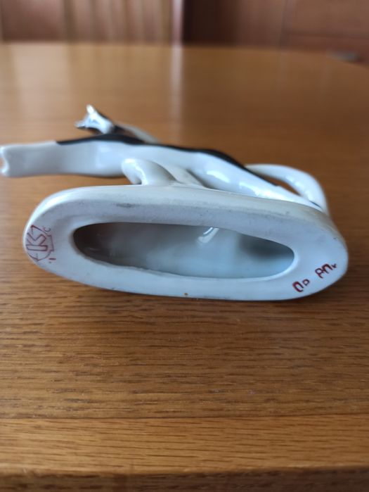 Figurka porcelanowa bardzo stara - konik